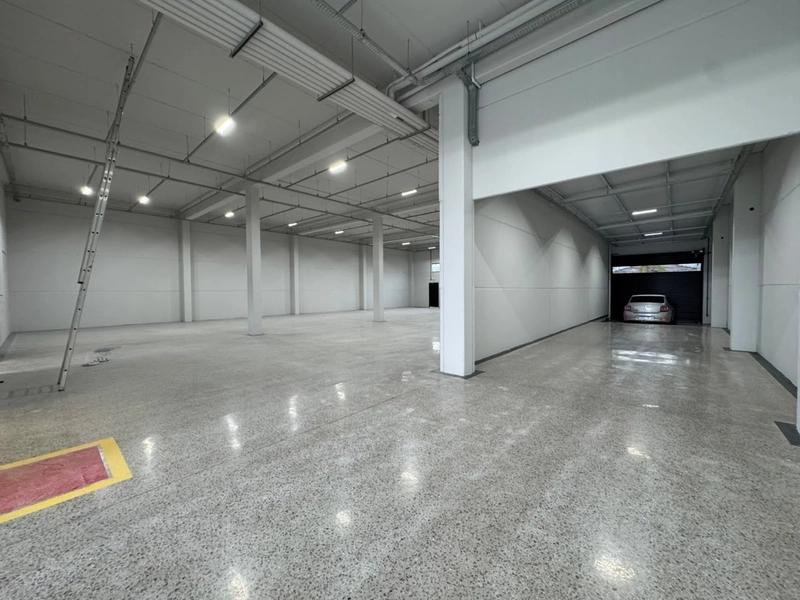 GALPÃO COMERCIAL(1147m²),COM DOCA,ELEVADOR PARA LOCAÇÃO EM BRUSQUE!: 22ª foto da galeria de imagens do imóvel