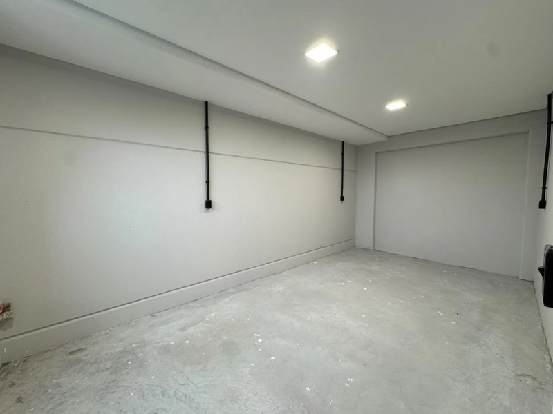 GALPÃO COMERCIAL(1147m²),COM DOCA,ELEVADOR PARA LOCAÇÃO EM BRUSQUE!: 10ª foto da galeria de imagens do imóvel