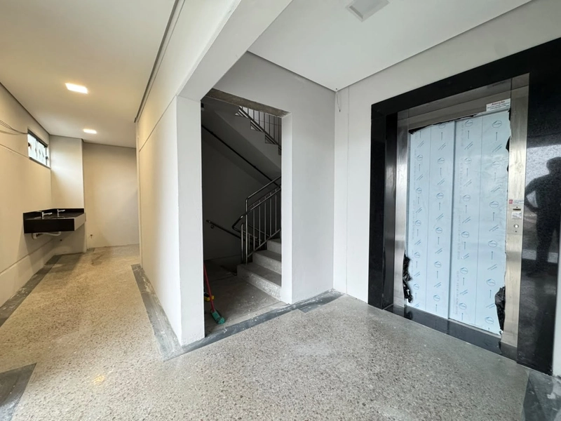 GALPÃO COMERCIAL(1147m²),COM DOCA,ELEVADOR PARA LOCAÇÃO EM BRUSQUE!: 12ª foto da galeria de imagens do imóvel