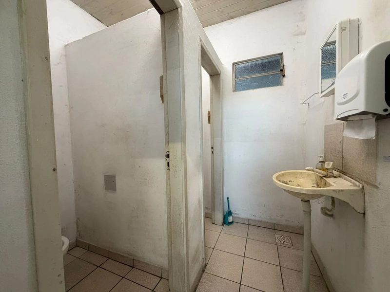 Galpão(300m²),com escritório,refeitório em BRUSQUE/SC!: 9ª foto da galeria de imagens do imóvel