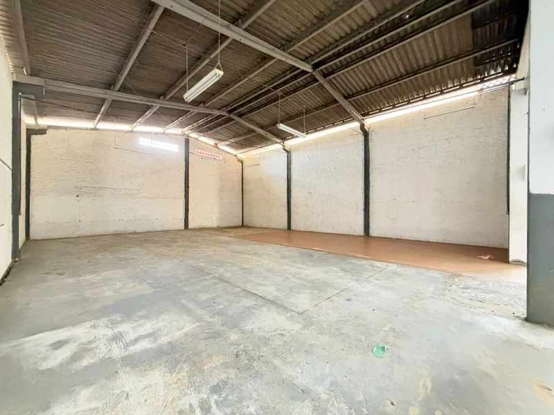 Galpão com 570m²,com mezanino para escritório a 1kmCentro-Brusque!: 6ª foto da galeria de imagens do imóvel