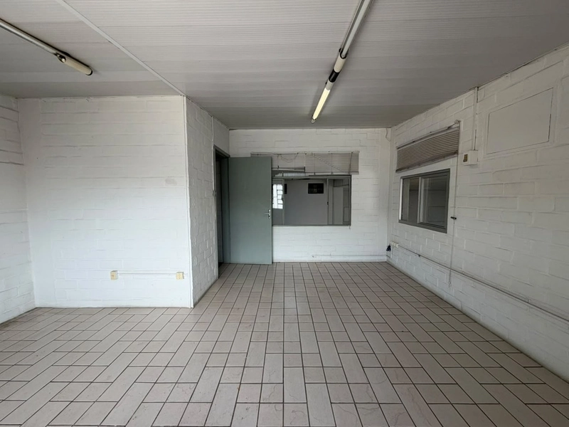 Galpão com 570m²,com mezanino para escritório a 1kmCentro-Brusque!: 16ª foto da galeria de imagens do imóvel