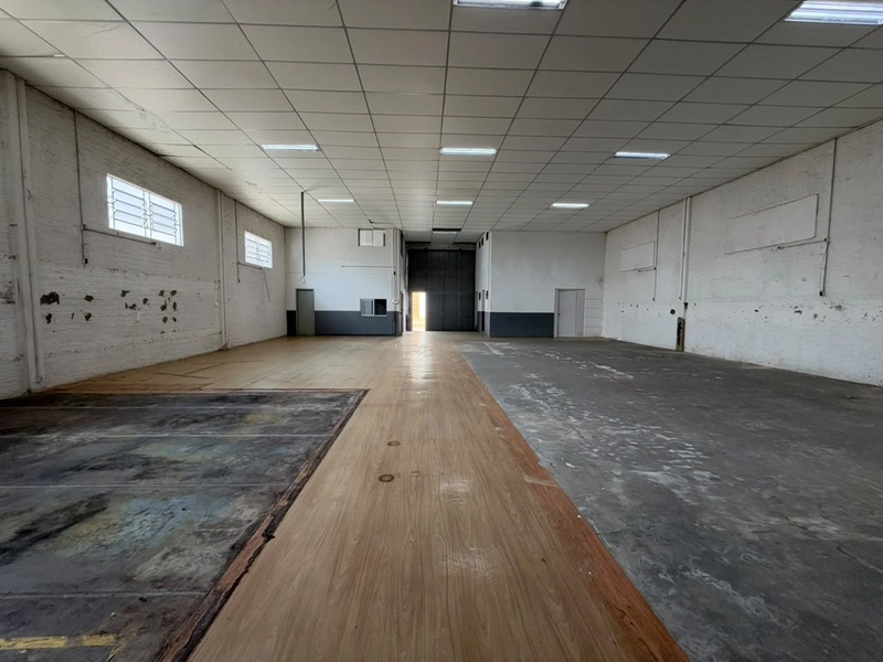 Galpão com 570m²,com mezanino para escritório a 1kmCentro-Brusque!: 4ª foto da galeria de imagens do imóvel