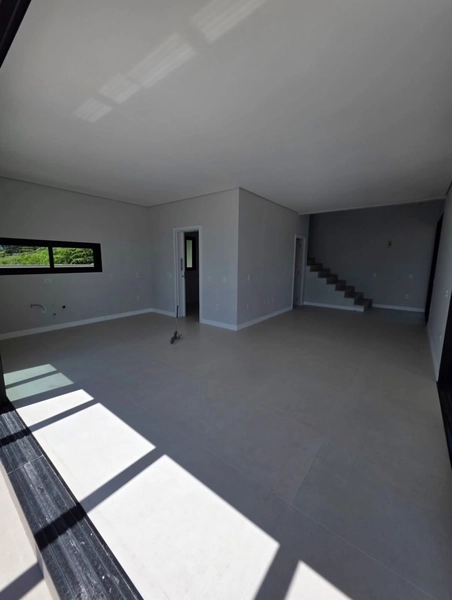CASA COM VISTA INCRÍVEL NOVA A VENDA -Bairro Guarani: 6ª foto da galeria de imagens do imóvel