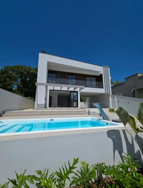 CASA COM VISTA INCRÍVEL NOVA A VENDA -Bairro Guarani: 1ª foto da galeria de imagens do imóvel