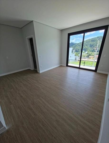 CASA COM VISTA INCRÍVEL NOVA A VENDA -Bairro Guarani: 10ª foto da galeria de imagens do imóvel