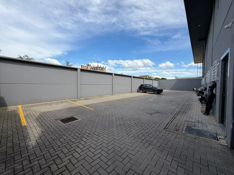 SALA COMERCIAL 120 m²com mezanino,estacionamento-Avenida Otto Renaux!: 12ª foto da galeria de imagens do imóvel