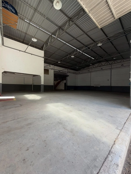 GALPÃO(860m²) PARA LOCAÇÃO,ENERGIA TRIFÁSICA,EM BRUSQUE – SC!: 5ª foto da galeria de imagens do imóvel