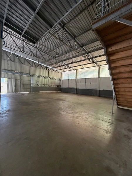 GALPÃO(860m²) PARA LOCAÇÃO,ENERGIA TRIFÁSICA,EM BRUSQUE – SC!: 7ª foto da galeria de imagens do imóvel