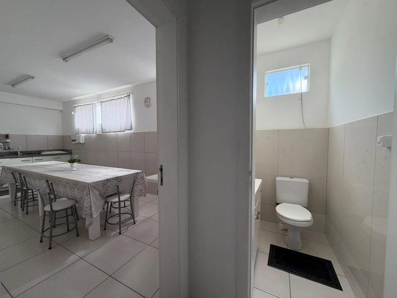 GALPÃO PARA LOCAÇÃO EM BAIRRO NOBRE,COM REFEITORIO EM BRUSQUE: 16ª foto da galeria de imagens do imóvel
