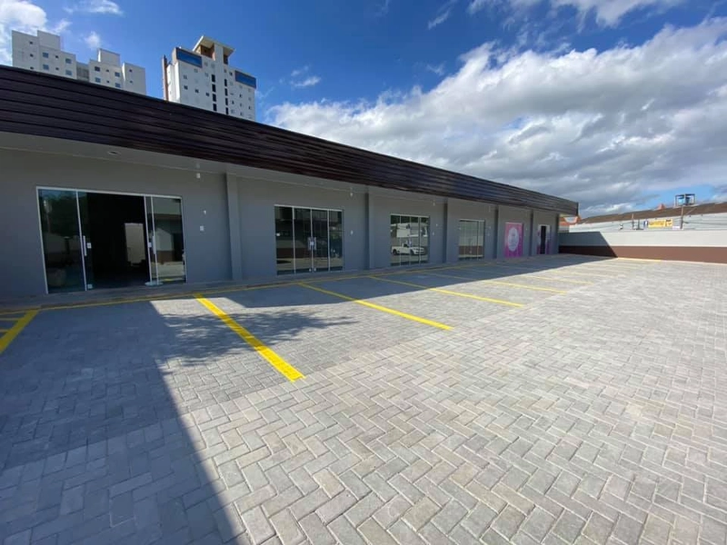 Sala Comercial no Bairro Centro II em Brusque para Locação: 1ª foto da galeria de imagens do imóvel