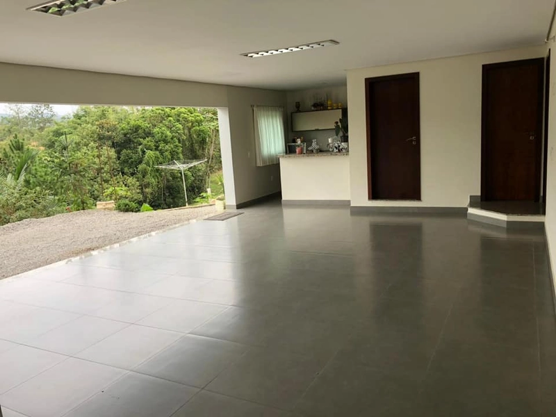 Casa com 4 quartos de alto padrão a venda em Guabiruba: 4ª foto da galeria de imagens do imóvel