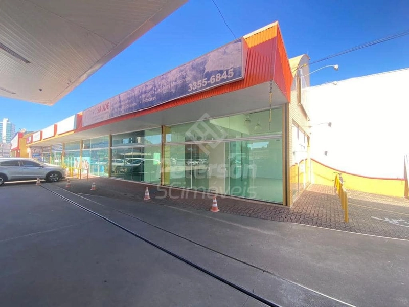 Sala com 130m2 para locação no Centro de Brusque-SC: 1ª foto da galeria de imagens do imóvel