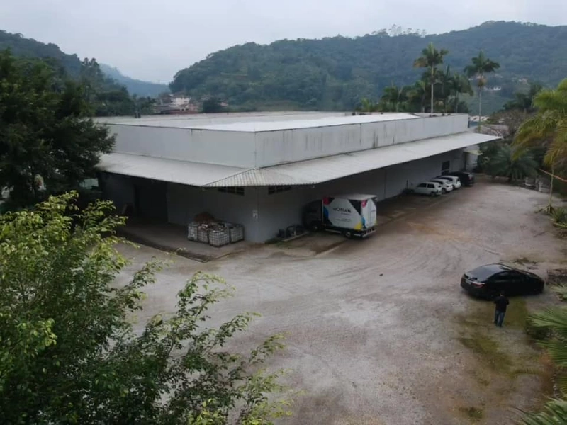 Galpão Industrial e comercial com casa de alto padrão a venda: 2ª foto da galeria de imagens do imóvel