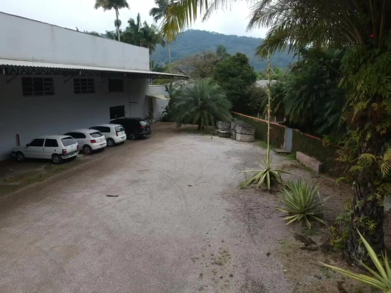 Galpão Industrial e comercial com casa de alto padrão a venda: 6ª foto da galeria de imagens do imóvel