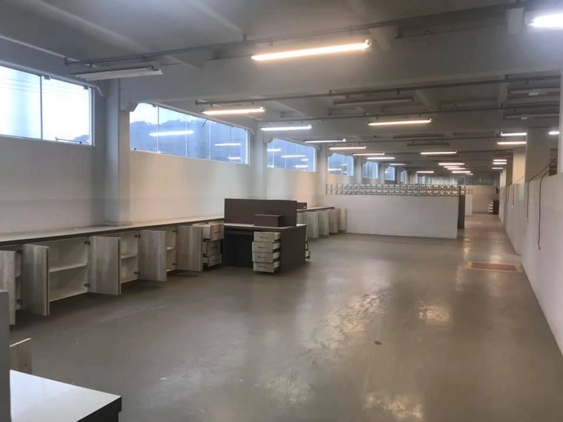 Galpão Industrial e comercial com casa de alto padrão a venda: 10ª foto da galeria de imagens do imóvel