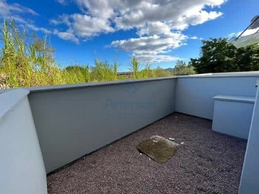 Sobrado geminado a venda, casa com 2 quartos e 1 vaga de garagem: 6ª foto da galeria de imagens do imóvel