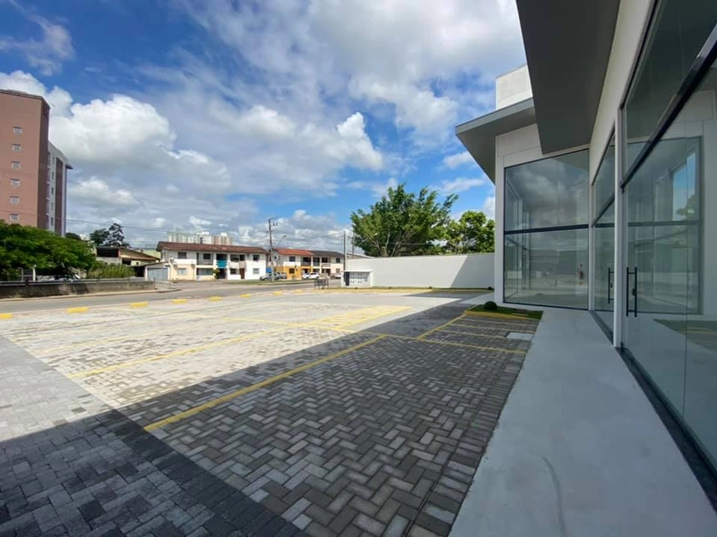 Salas Comerciais para Locação na Rodovia Ivo Silveira, Bairro Steffen: 9ª foto da galeria de imagens do imóvel