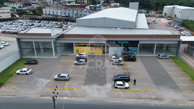 Salas Comerciais para Locação na Rodovia Ivo Silveira, Bairro Steffen: 2ª foto da galeria de imagens do imóvel