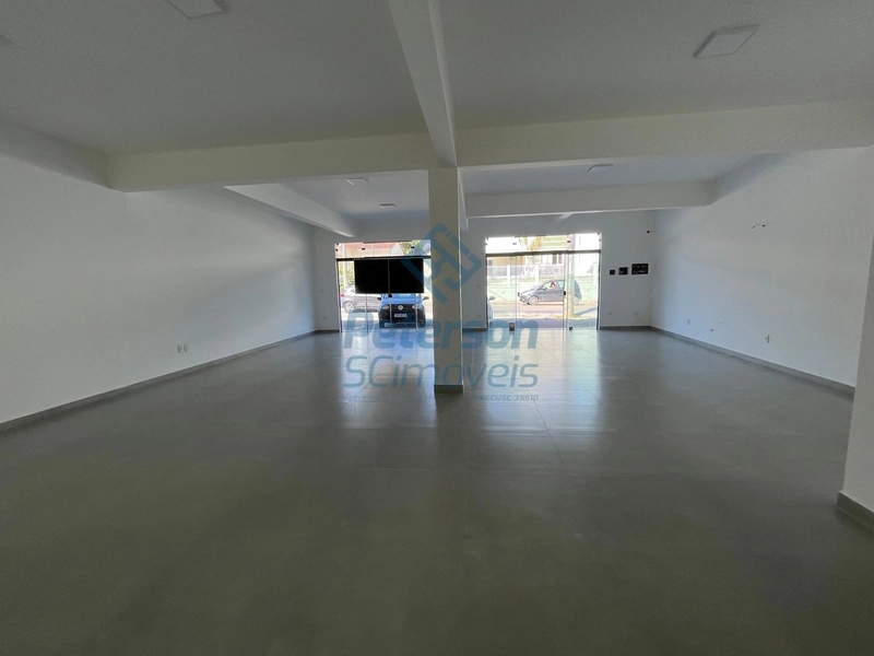 Sala comercial de frente para geral do Bairro Guarani para locação: 3ª foto da galeria de imagens do imóvel
