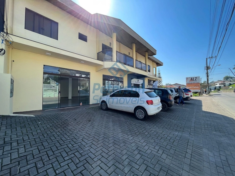 Sala comercial de frente para geral do Bairro Guarani para locação: 1ª foto da galeria de imagens do imóvel