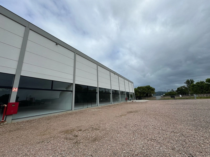 Galpão comercial com 2.200m2 próximo a Fip para locação em Brusque: 5ª foto da galeria de imagens do imóvel