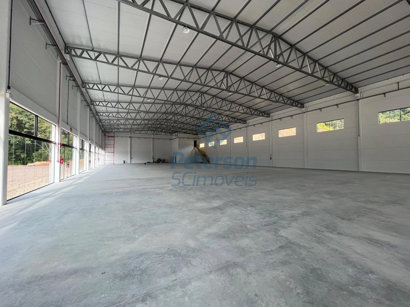 Galpão comercial com 2.200m2 próximo a Fip para locação em Brusque: 13ª foto da galeria de imagens do imóvel