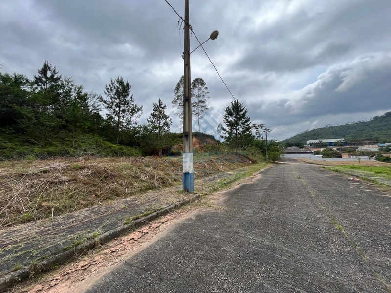 Terreno plano com 300m2 para venda no Lageado Baixo em Guabiruba-SC: 4ª foto da galeria de imagens do imóvel