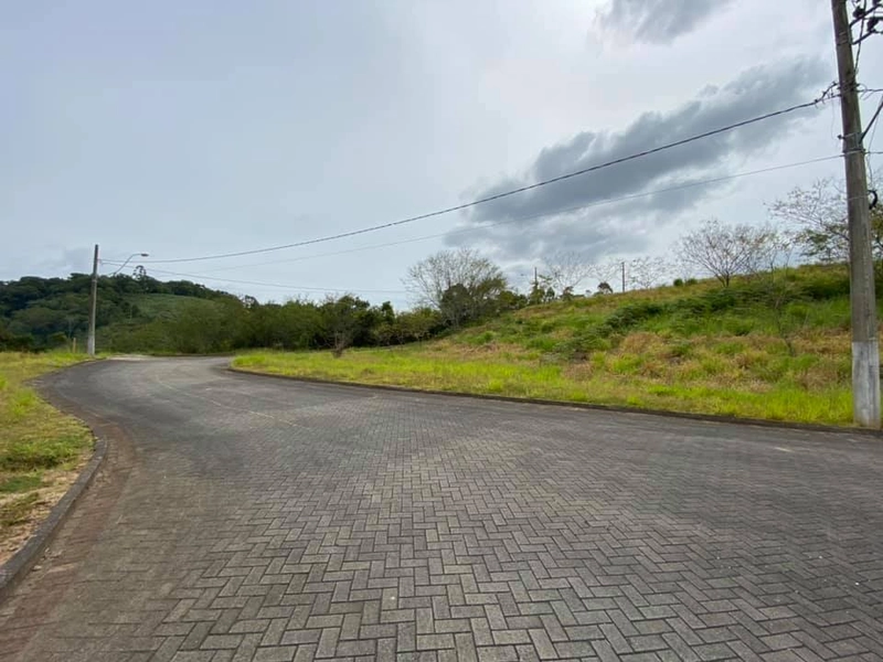 Lotes no Condomínio Arnaldo Imhof no Centro de Brusque: 6ª foto da galeria de imagens do imóvel