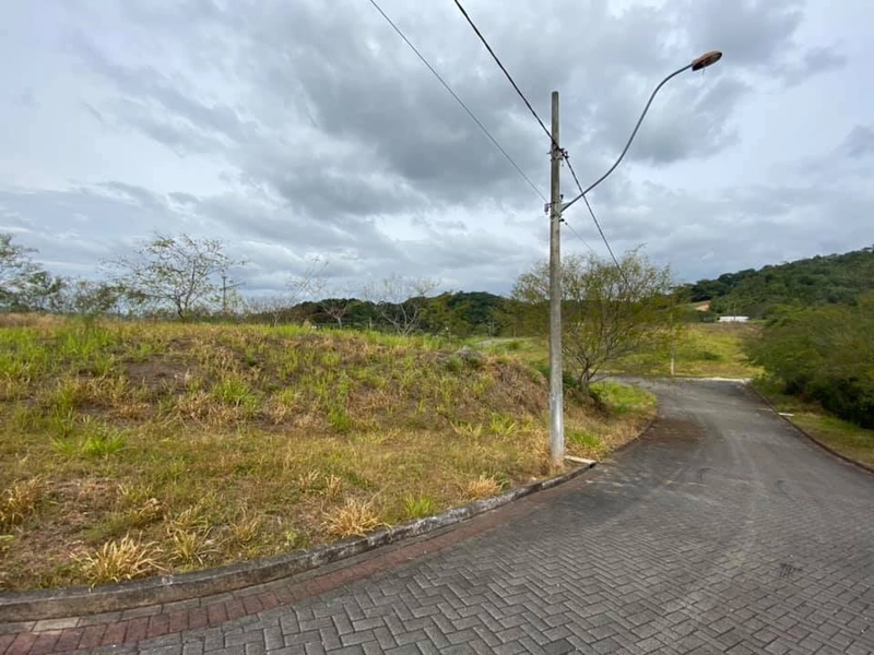 Lotes no Condomínio Arnaldo Imhof no Centro de Brusque: 8ª foto da galeria de imagens do imóvel