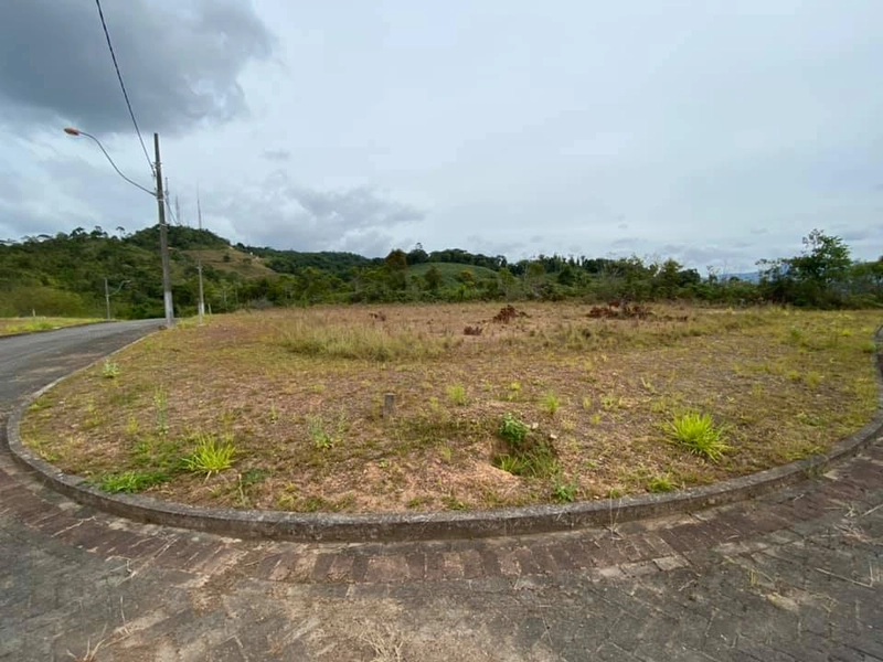 Lotes no Condomínio Arnaldo Imhof no Centro de Brusque: 10ª foto da galeria de imagens do imóvel