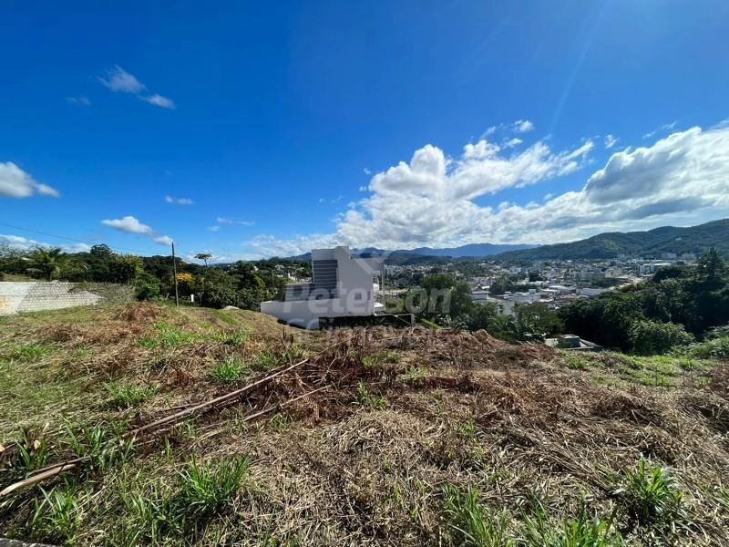 Terreno com vista panorâmica no Centro de Brusque: 1ª foto da galeria de imagens do imóvel