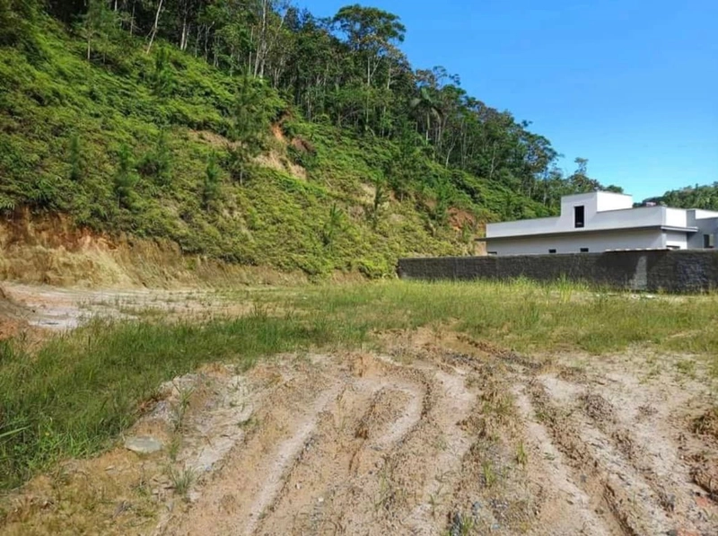 Terreno plano para venda no Bairro Aymore na cidade de Guabiruba-SC: 8ª foto da galeria de imagens do imóvel