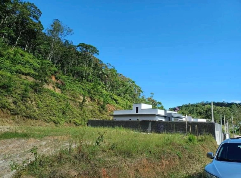 Terreno plano para venda no Bairro Aymore na cidade de Guabiruba-SC: 5ª foto da galeria de imagens do imóvel