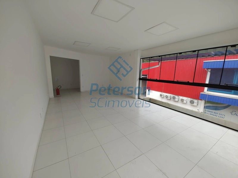 Sala para locação no Centro de Guabiruba: 3ª foto da galeria de imagens do imóvel