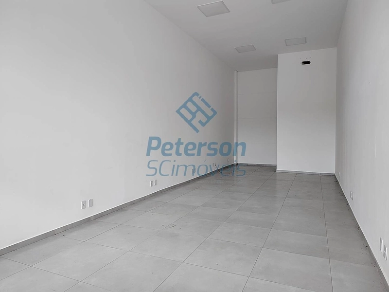Sala para locação no bairro Guabiruba Sul em Guabiruba: 3ª foto da galeria de imagens do imóvel