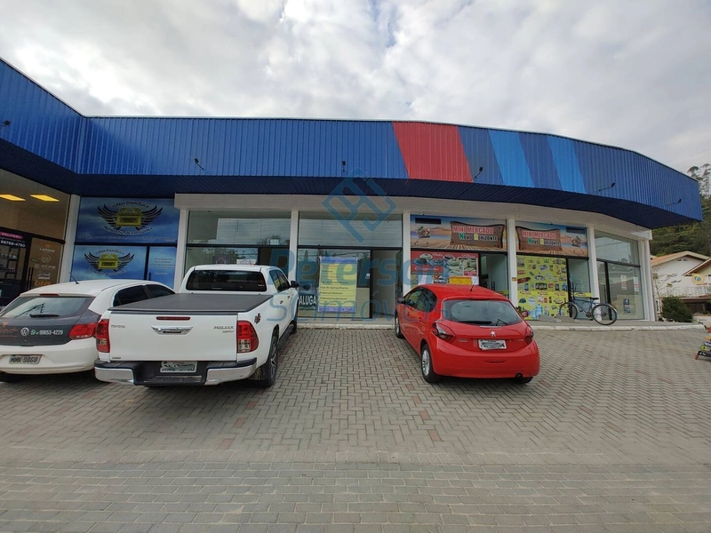 Sala para locação no bairro Guabiruba Sul em Guabiruba: 1ª foto da galeria de imagens do imóvel