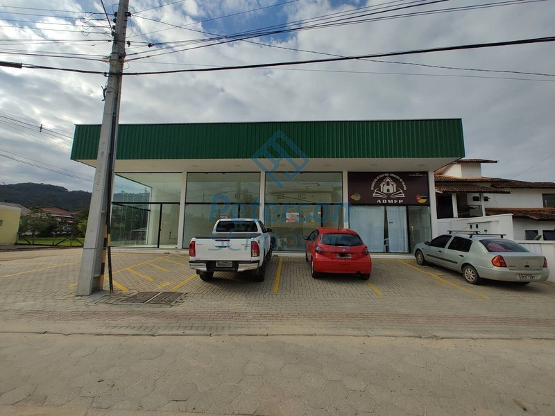 Sala para locação no bairro Lageado Baixo em Guabiruba: 1ª foto da galeria de imagens do imóvel