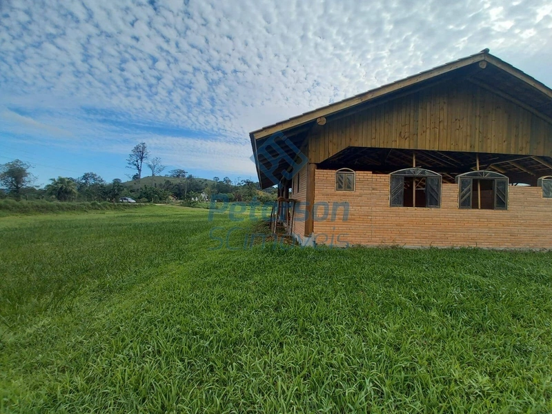 Linda área com rancho localizado no bairro Laranjeiras em Itajaí.: 5ª foto da galeria de imagens do imóvel