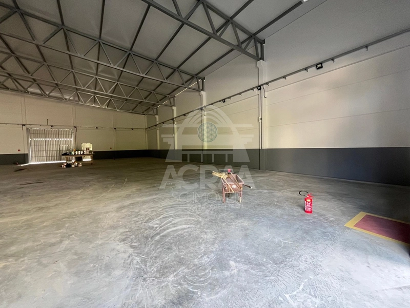 Galpão novo com 600m2 com doca para locação em Brusque-SC: 4ª foto da galeria de imagens do imóvel