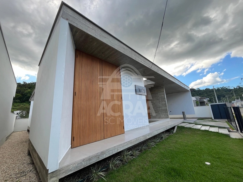 Casa nova com 3 quartos, piscina e área de festas na Guabiruba: 4ª foto da galeria de imagens do imóvel