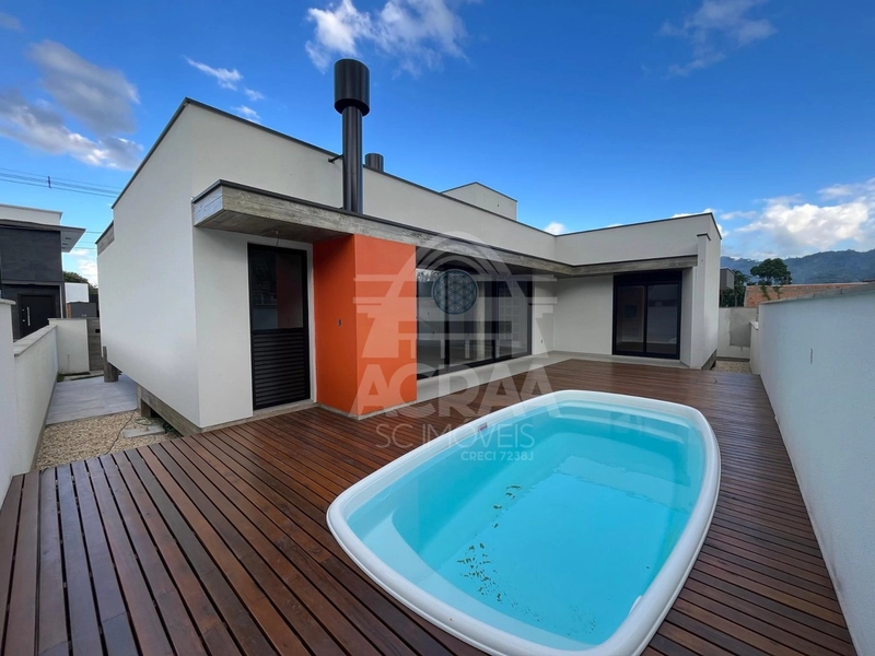 Casa nova com 3 quartos, piscina e área de festas na Guabiruba: 1ª foto da galeria de imagens do imóvel