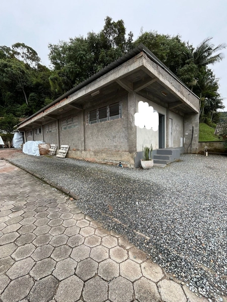 Vende-se Galpão na Guabiruba bairro Imigrantes: 1ª foto da galeria de imagens do imóvel