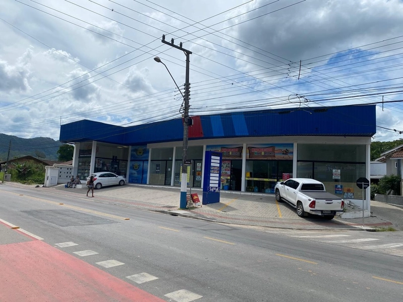 Sala comercial para alugar na Guabiruba Sul: 1ª foto da galeria de imagens do imóvel