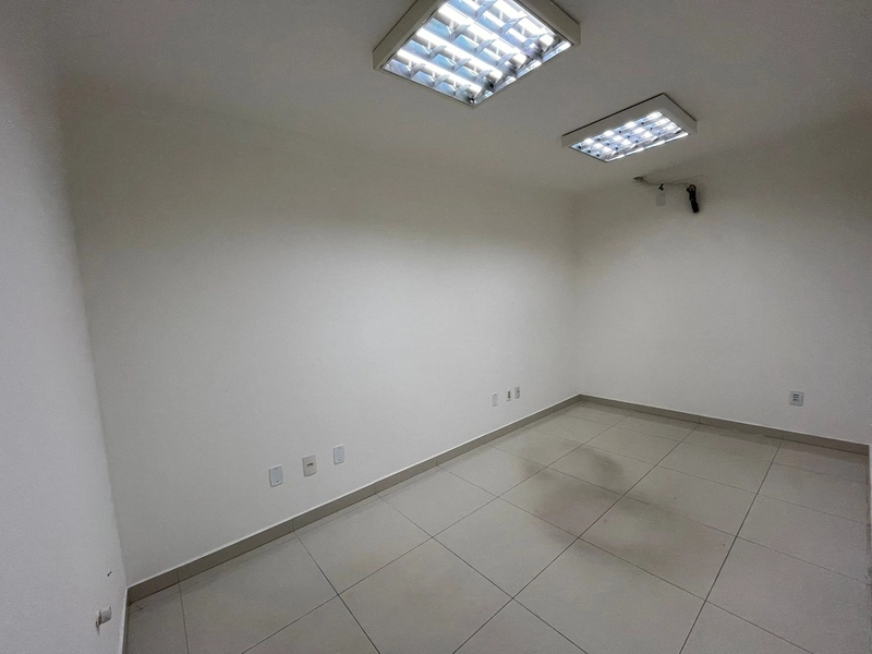 Sala comercial no centro Brusque: 3ª foto da galeria de imagens do imóvel