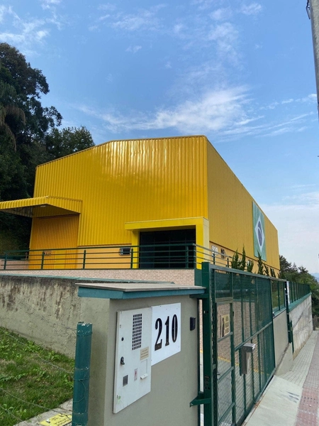 Galpão com 600m² para locação em Brusque: 1ª foto da galeria de imagens do imóvel