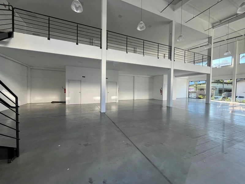 Sala comercial no centro de Brusque: 3ª foto da galeria de imagens do imóvel