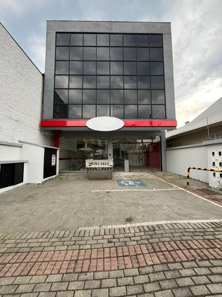 Sala comercial no centro de Brusque: 1ª foto da galeria de imagens do imóvel