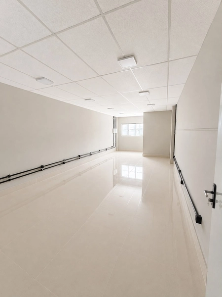 Galpão área total de 432,15m²,agende sua visita ainda hoje!: 2ª foto da galeria de imagens do imóvel