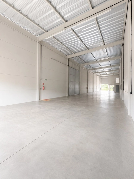 Galpão área total de 432,15m²,agende sua visita ainda hoje!: 6ª foto da galeria de imagens do imóvel